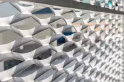 Fassade des Einkaufszentrums Aupark Hradec Králové 